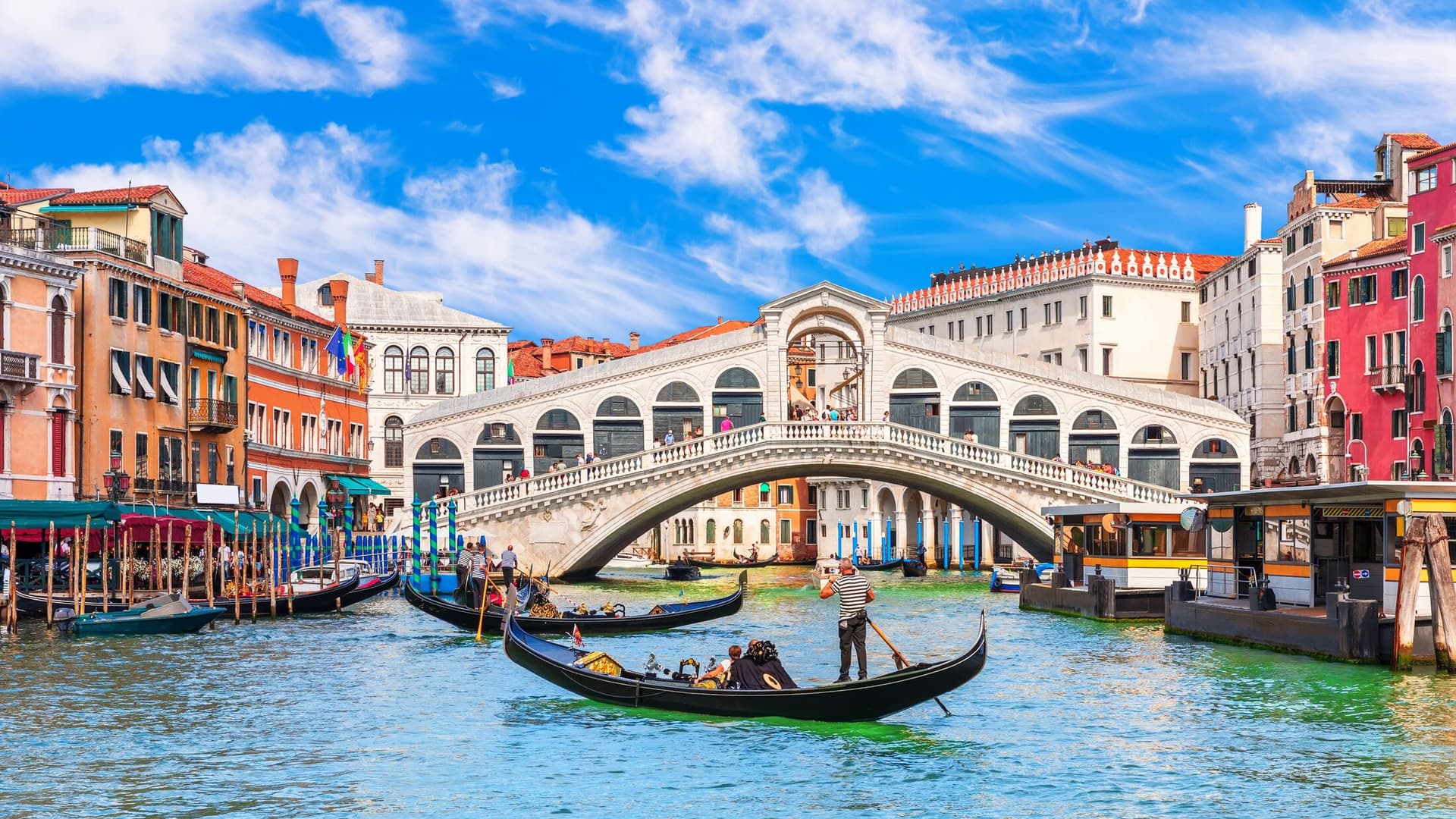 How Much Mobile Data Do You Really Need for a Trip to Italy?